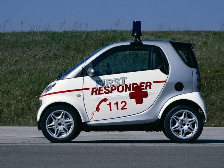 Smart ForTwo First Responder 2004 года  (фото 2 из 2)